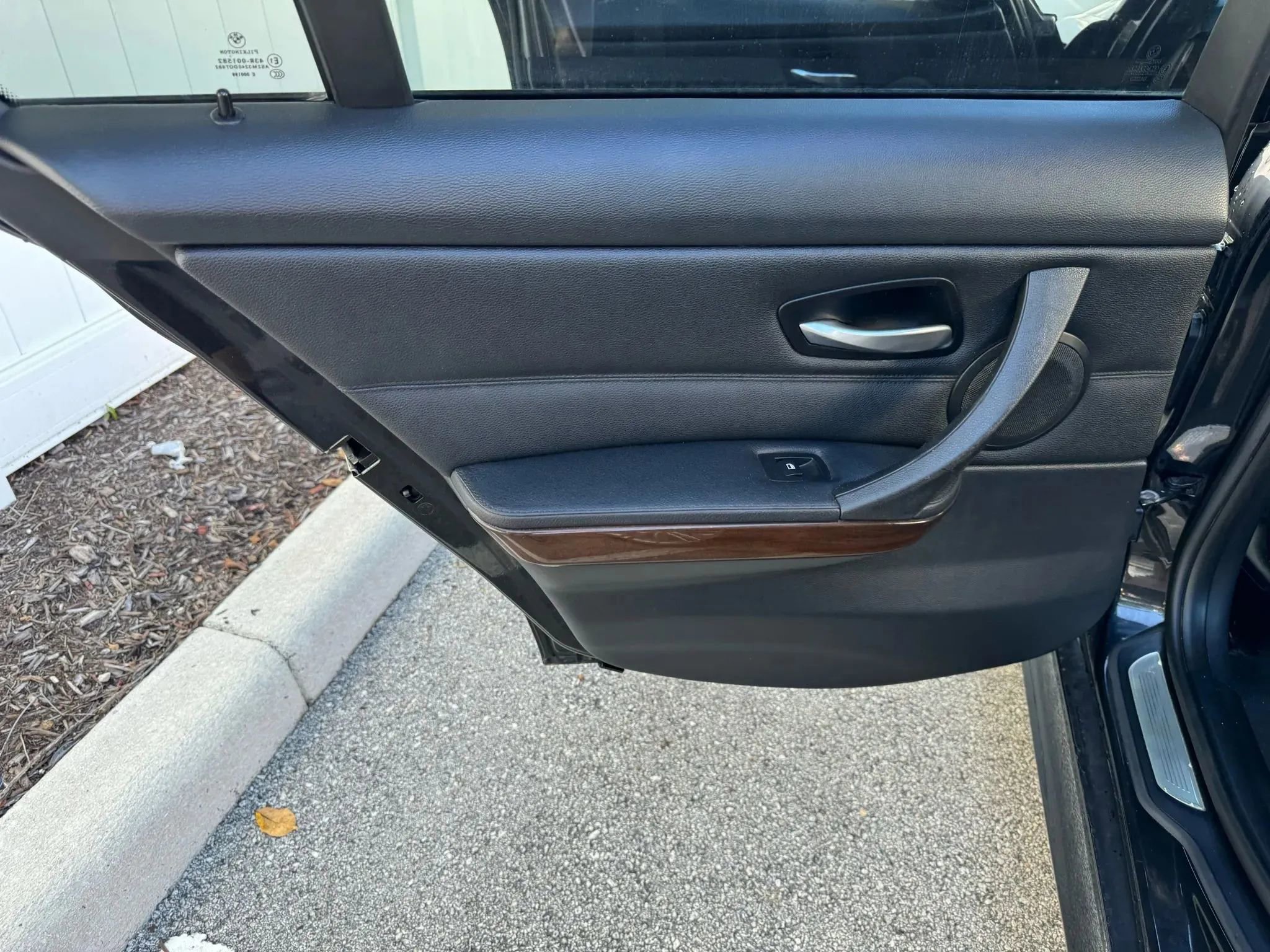 Used 2011 BMW 335i xDrive Sedan image 34