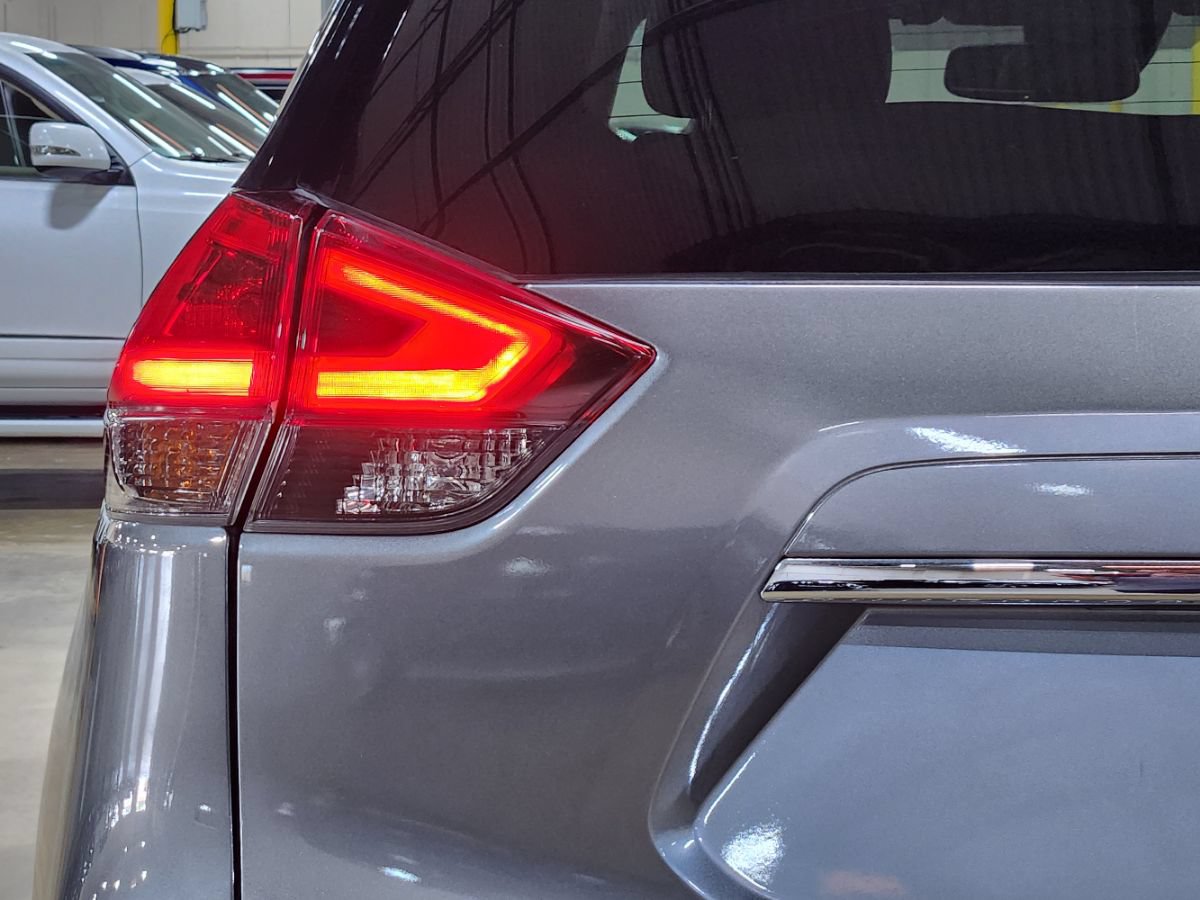 Used 2020 Nissan Rogue SL AWD/4WD image 20