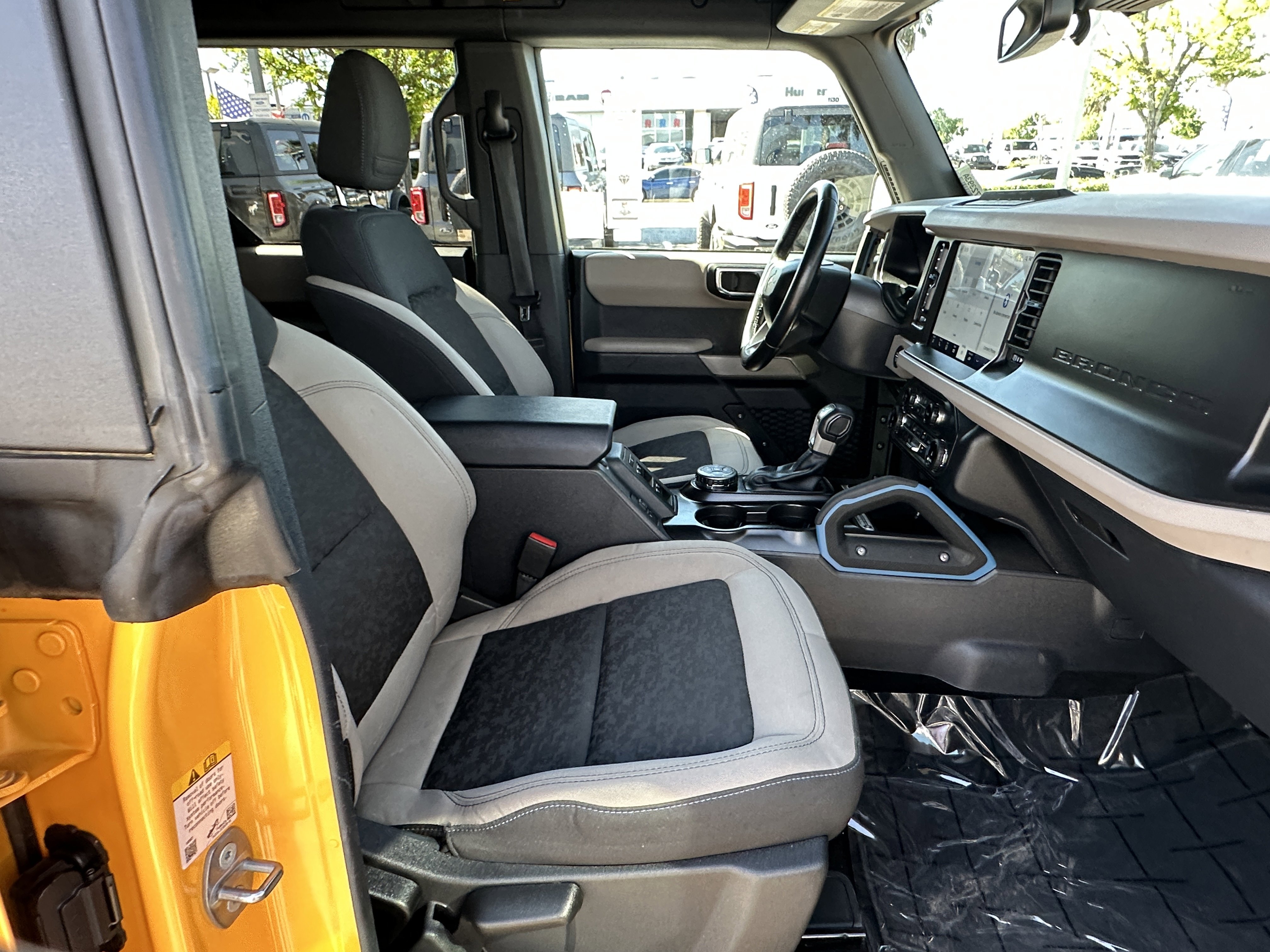Used 2022 Ford Bronco Wildtrak image 17