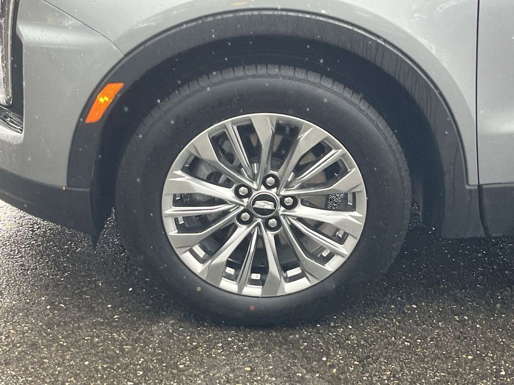 Used 2024 Cadillac XT4 Premium Luxury image 25