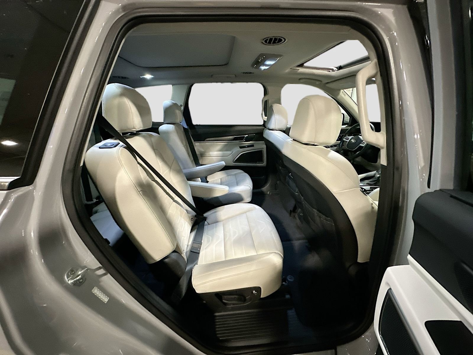 Used 2021 Kia Telluride SX w/ Nightfall Edition Package image 30