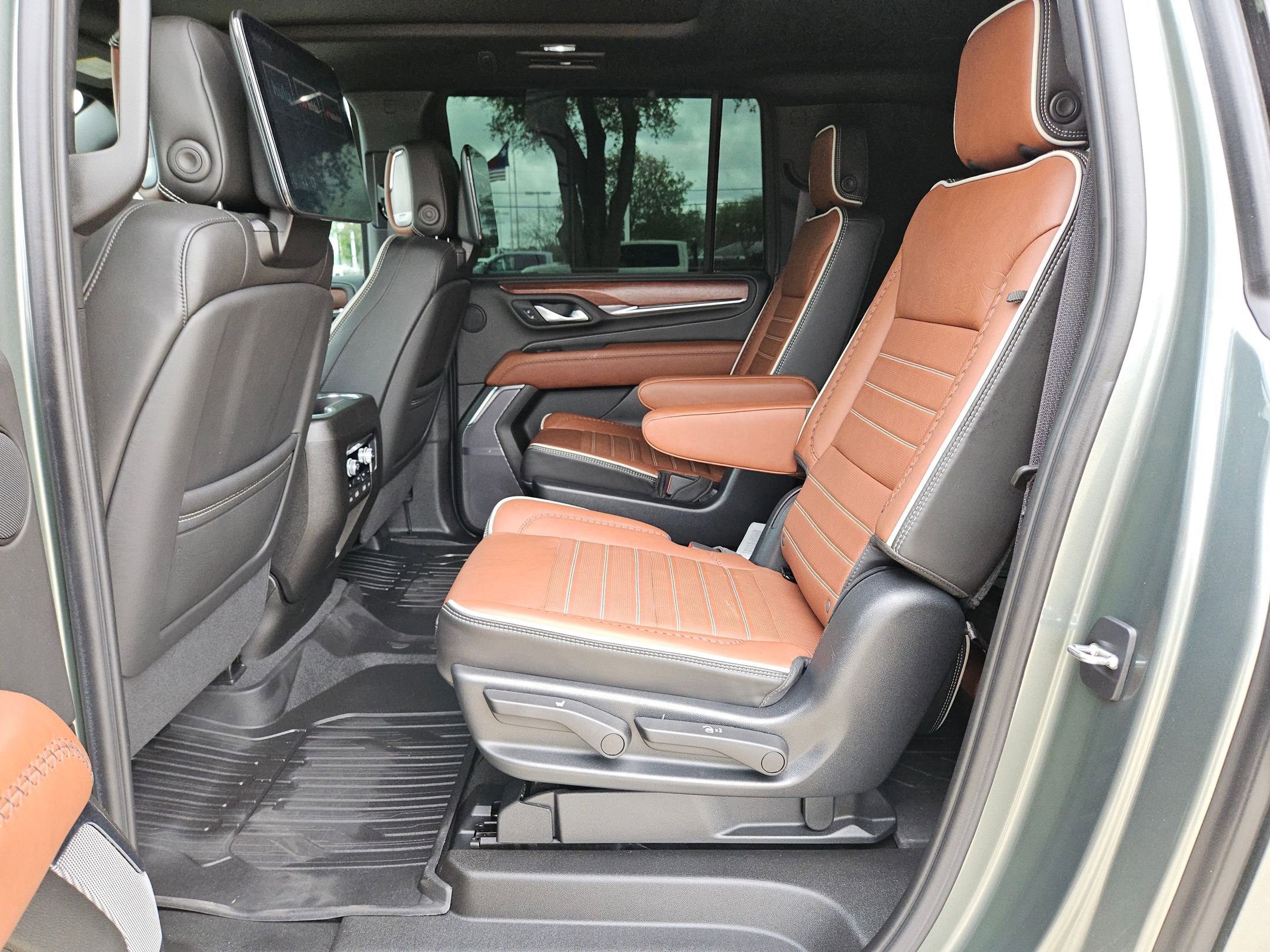 Certified 2023 GMC Yukon XL Denali Ultimate image 14