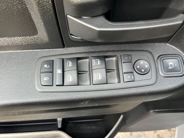 Used 2024 RAM 3500 Tradesman w/ Chrome Appearance Group AWD/4WD image 11