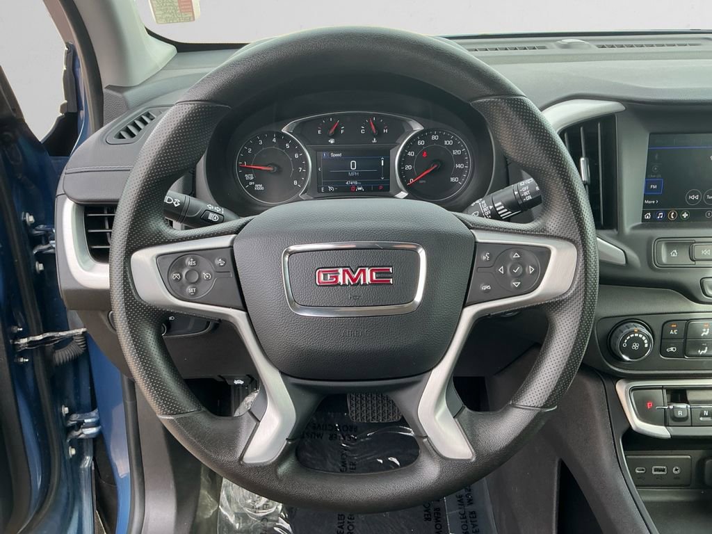 Used 2024 GMC Terrain SLE image 12