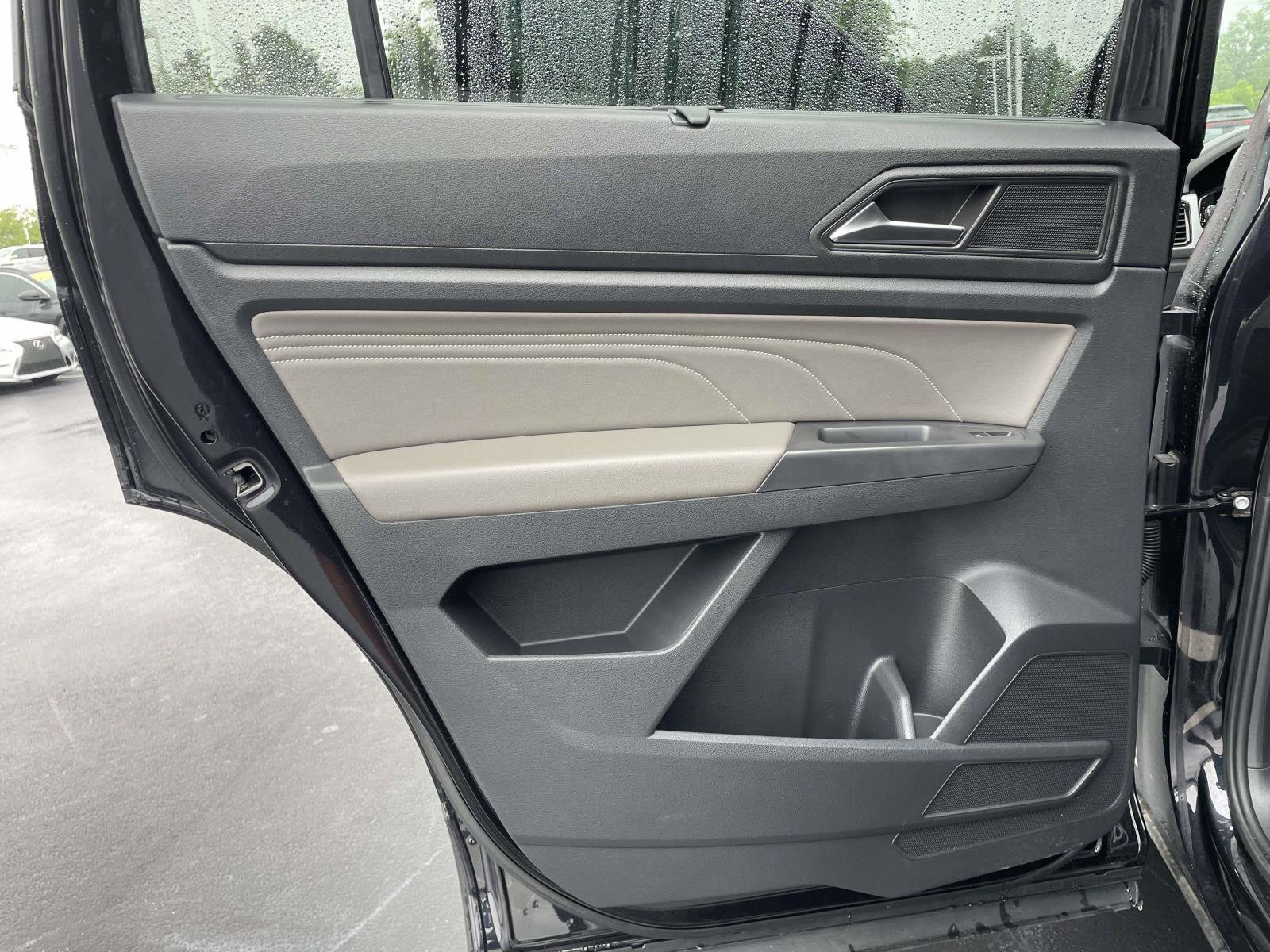 Certified 2023 Volkswagen Atlas SE w/ Panoramic Sunroof Package FWD image 11