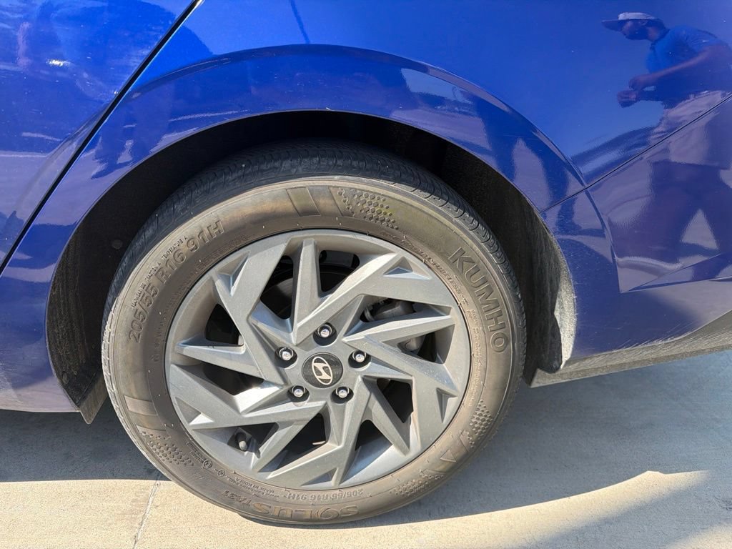 Used 2024 Hyundai Elantra SEL FWD image 7