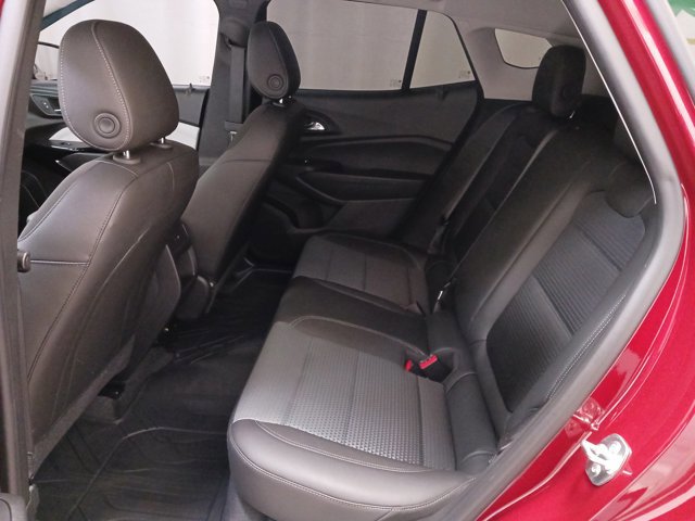 Used 2025 Chevrolet Trax LT w/ Driver Confidence Package image 13