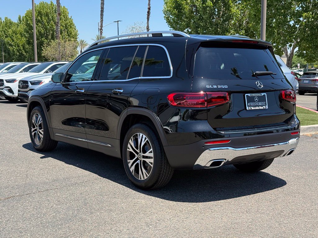 New 2026 Mercedes-Benz GLB 250 image 7