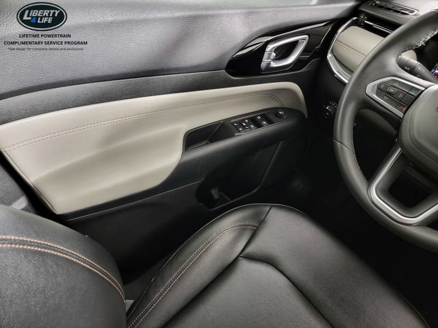 Used 2024 Jeep Compass Limited AWD/4WD image 33