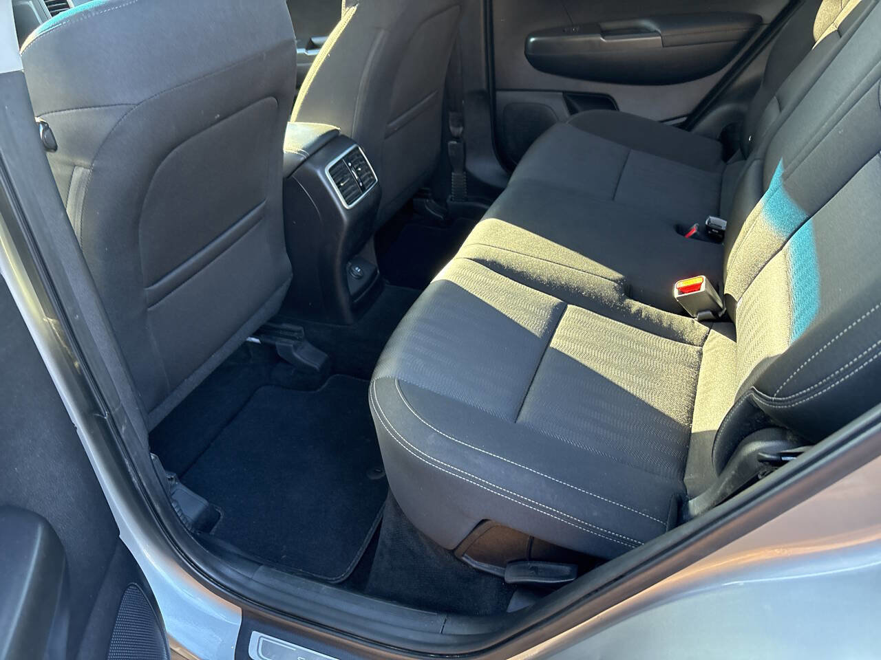 Used 2020 Kia Sportage LX image 7