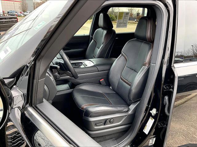 Certified 2025 Nissan Armada SL AWD/4WD image 10