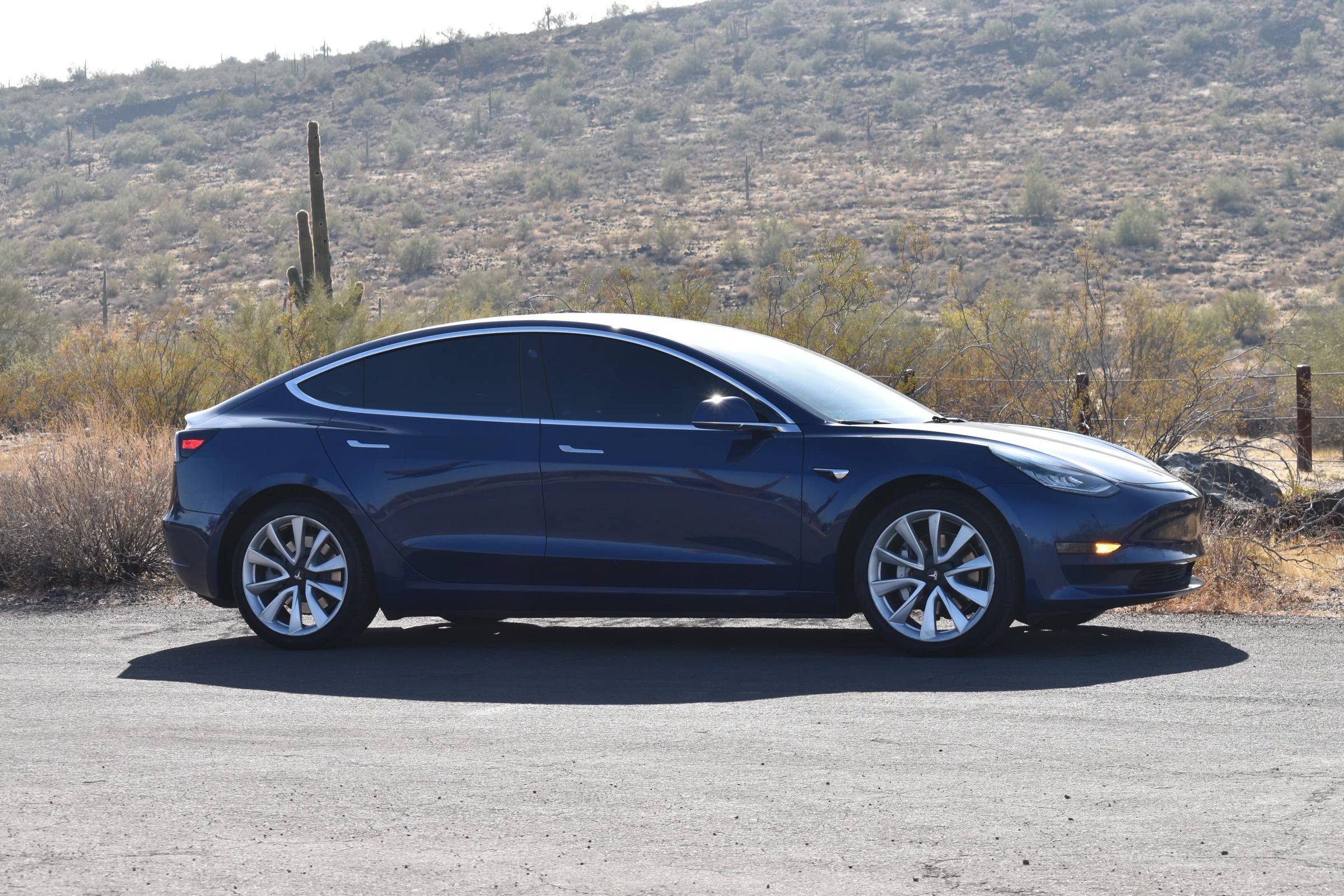 Used 2020 Tesla Model 3 Long Range AWD/4WD image 3