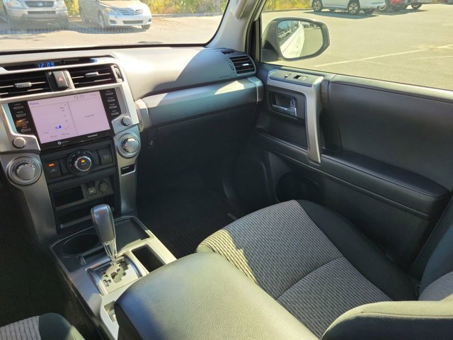 Used 2020 Toyota 4Runner SR5 image 3