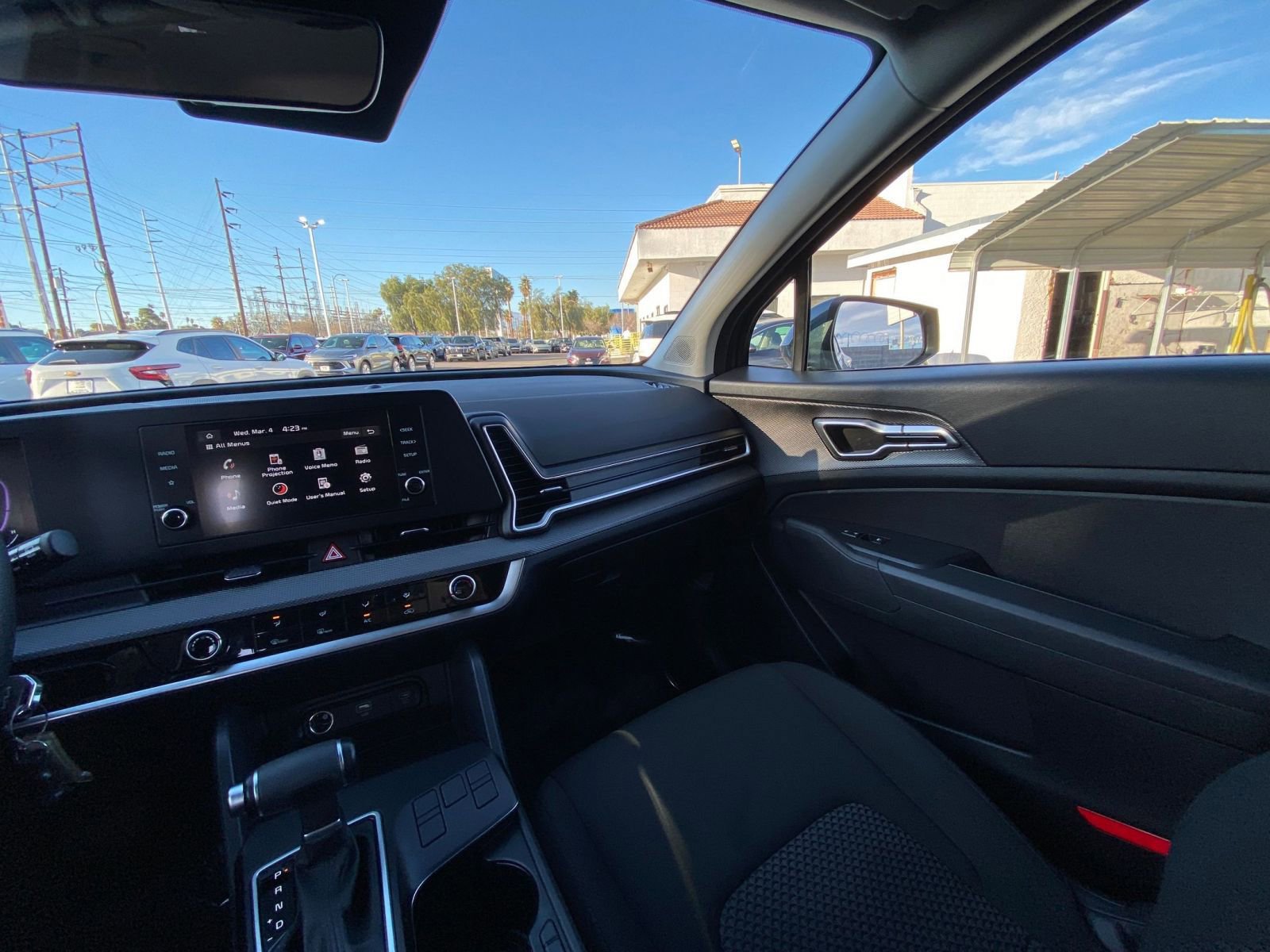 Used 2025 Kia Sportage LX image 35