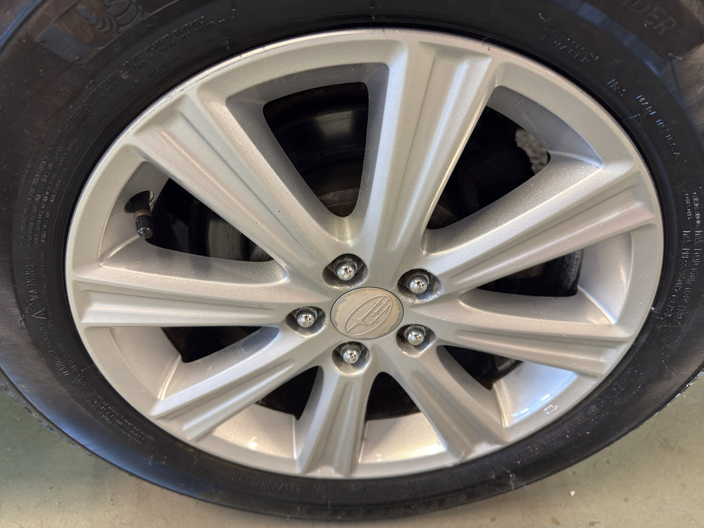 Used 2010 Subaru Legacy 2.5i Premium AWD/4WD image 34