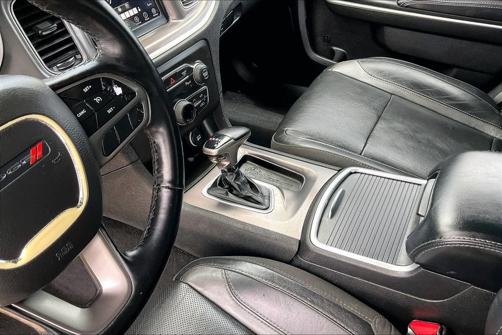 Certified 2022 Dodge Charger SXT w/ Leather Interior Group RWD image 15
