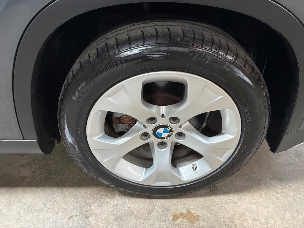 Used 2015 BMW X1 sDrive28i w/ Ultimate Package image 3