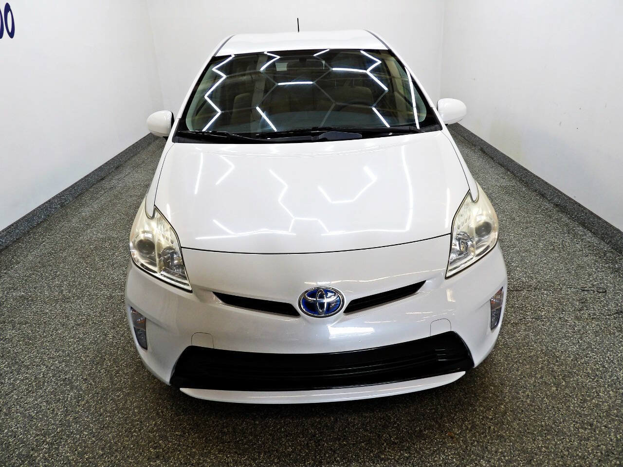 Used 2014 Toyota Prius Two FWD image 2