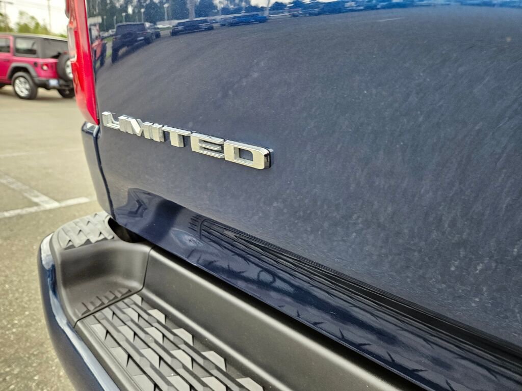 Used 2019 RAM 1500 Limited AWD/4WD image 11