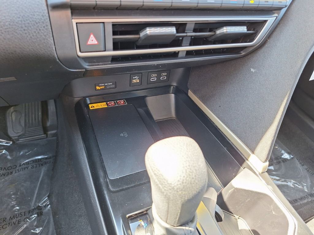 Used 2025 Toyota Camry LE FWD image 14