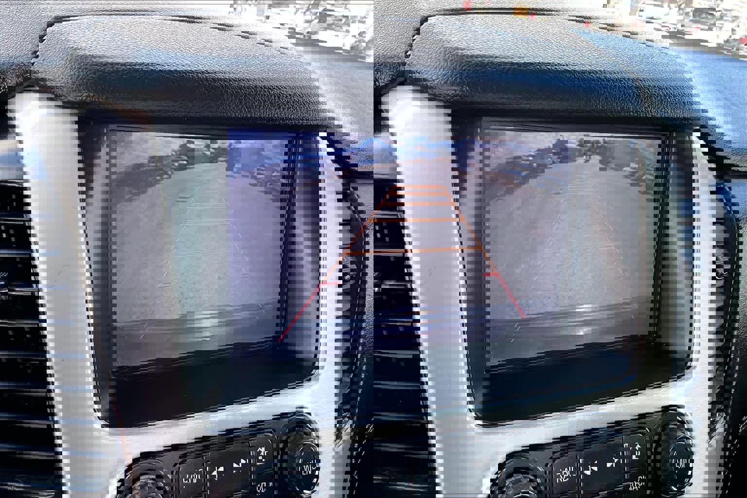 Used 2015 GMC Yukon SLT w/ Open Road Package image 26