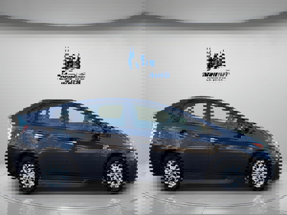 Used 2012 Toyota Prius Prime Plug-In Hybrid image 4