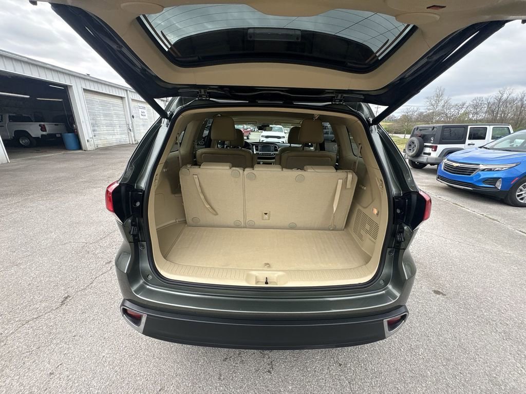 Used 2019 Toyota Highlander Limited image 20