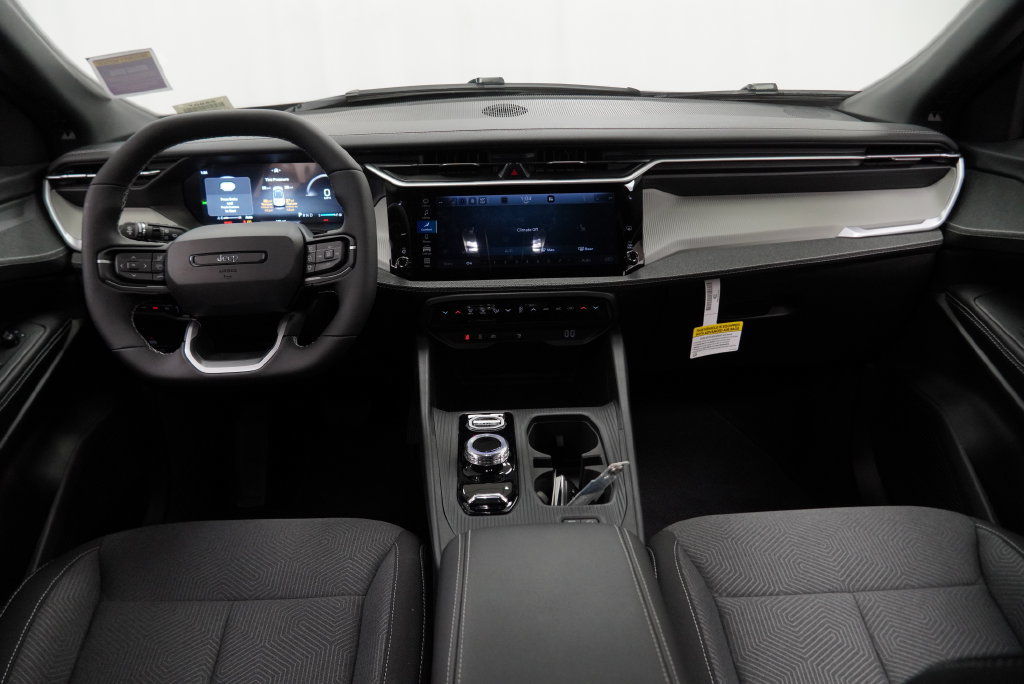 New 2026 Jeep Cherokee Laredo AWD/4WD image 3