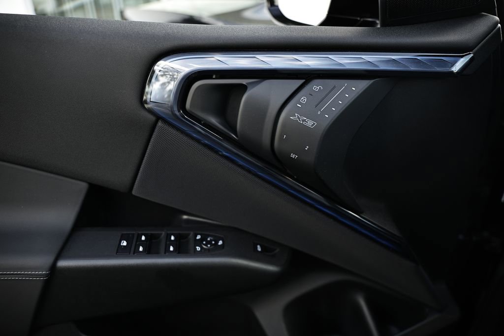 Certified 2025 BMW X3 xDrive30i w/ Premium Package image 16