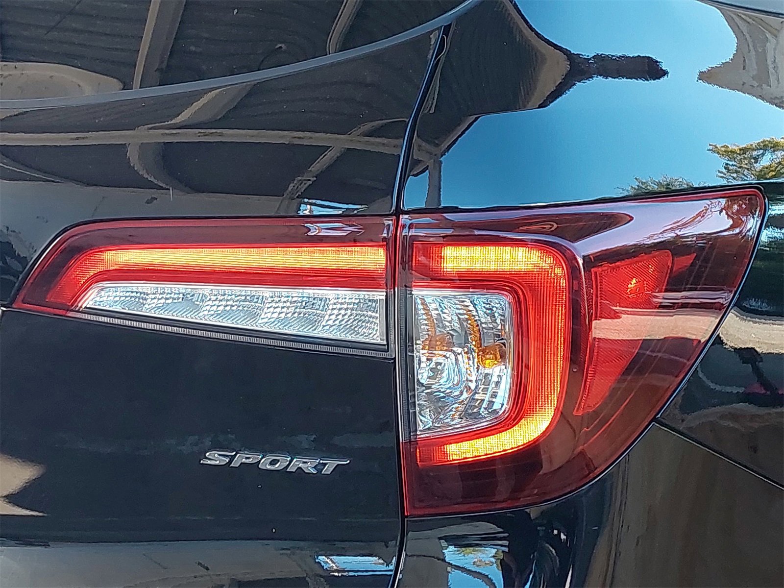 Certified 2022 Honda Pilot Sport image 35