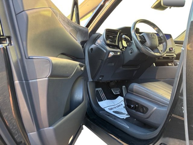 Used 2024 Lexus RX 500h F Sport w/ Convenience Package AWD/4WD image 11