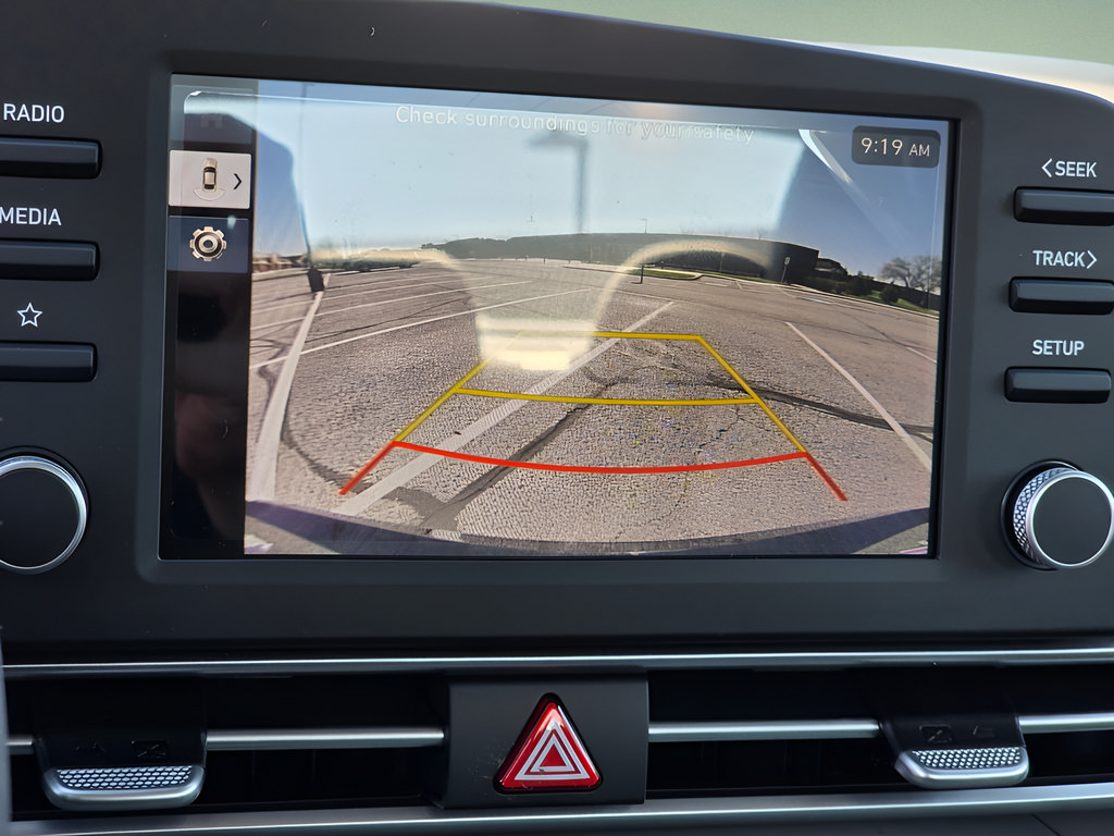 New 2026 Hyundai Elantra SE FWD image 18