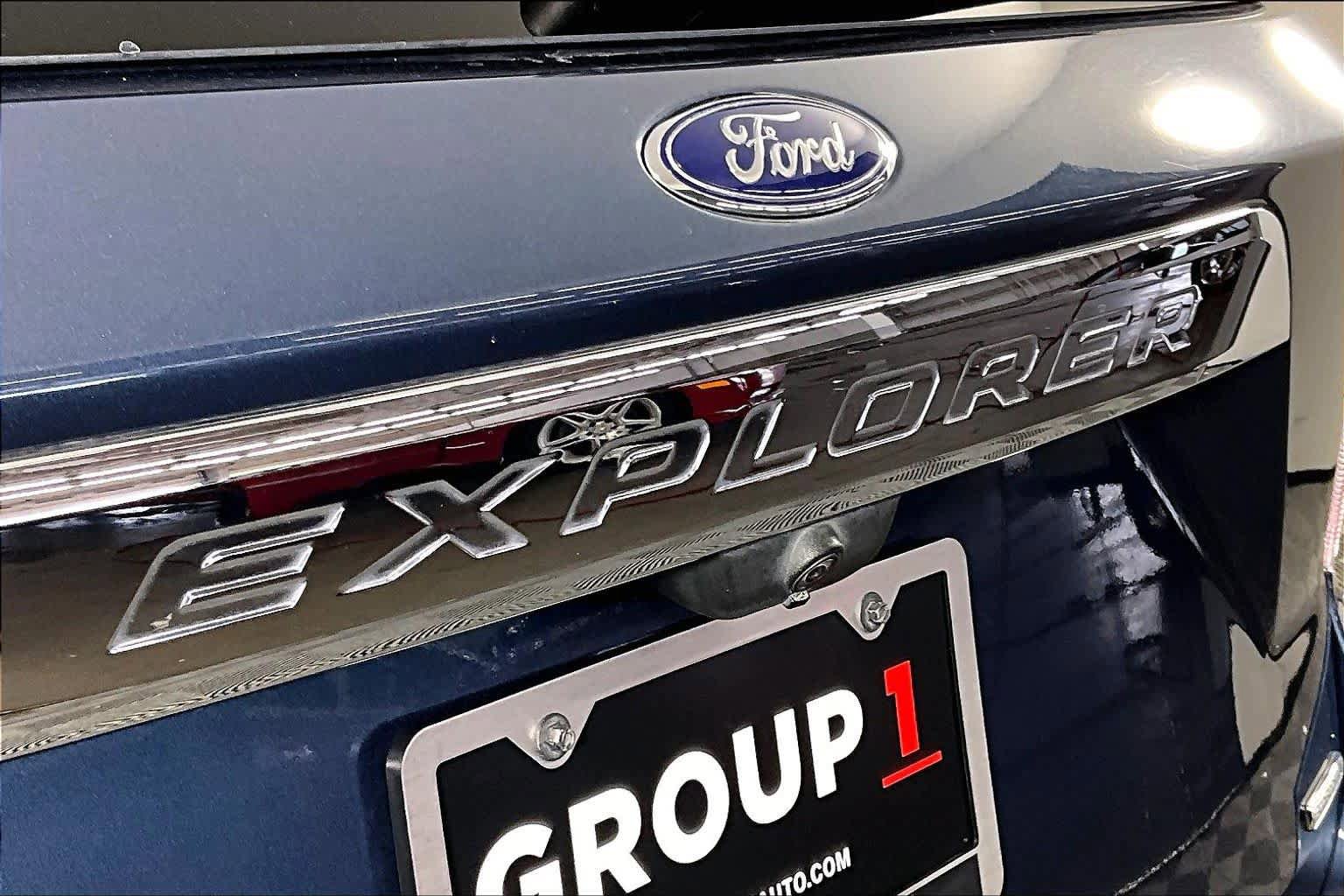 Used 2020 Ford Explorer XLT w/ Equipment Group 202A RWD image 30
