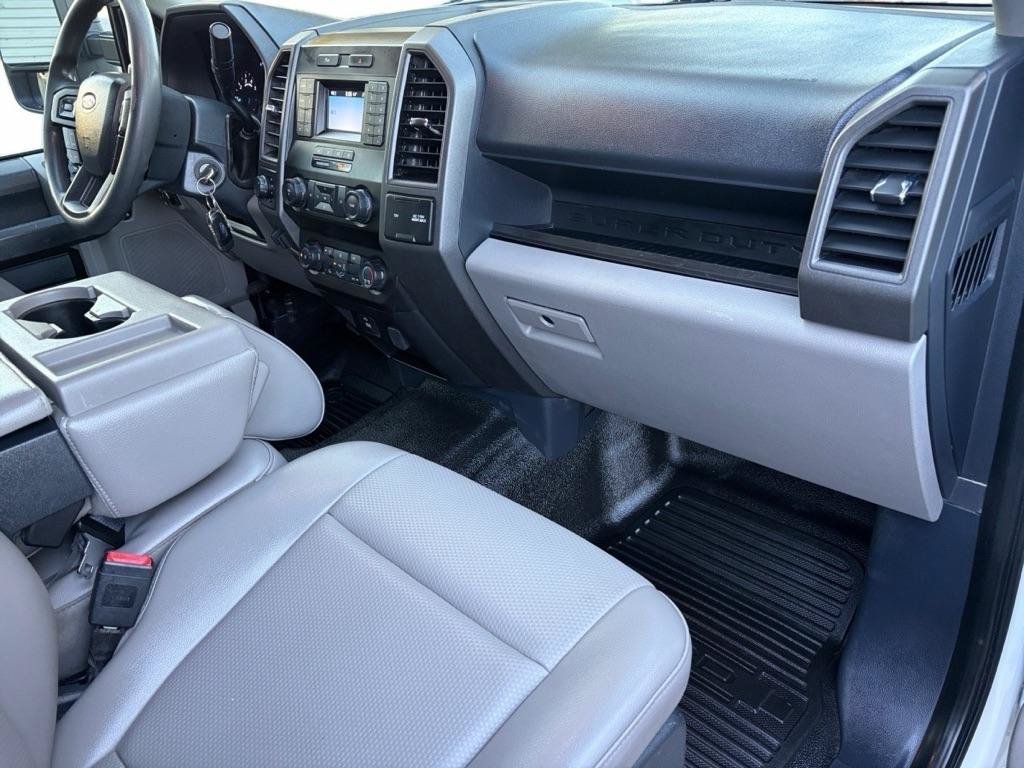 Used 2022 Ford F250 XL w/ Power Equipment Group AWD/4WD image 12