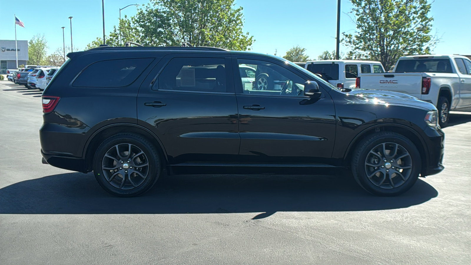Used 2018 Dodge Durango R/T w/ Technology Group image 2