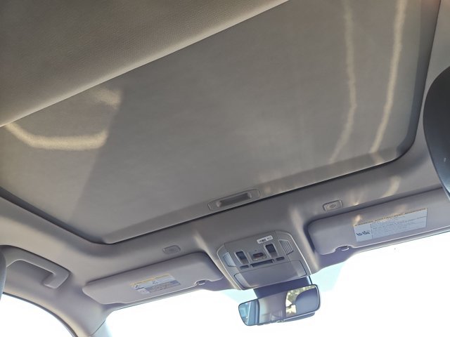 Used 2022 Toyota Highlander L FWD image 21