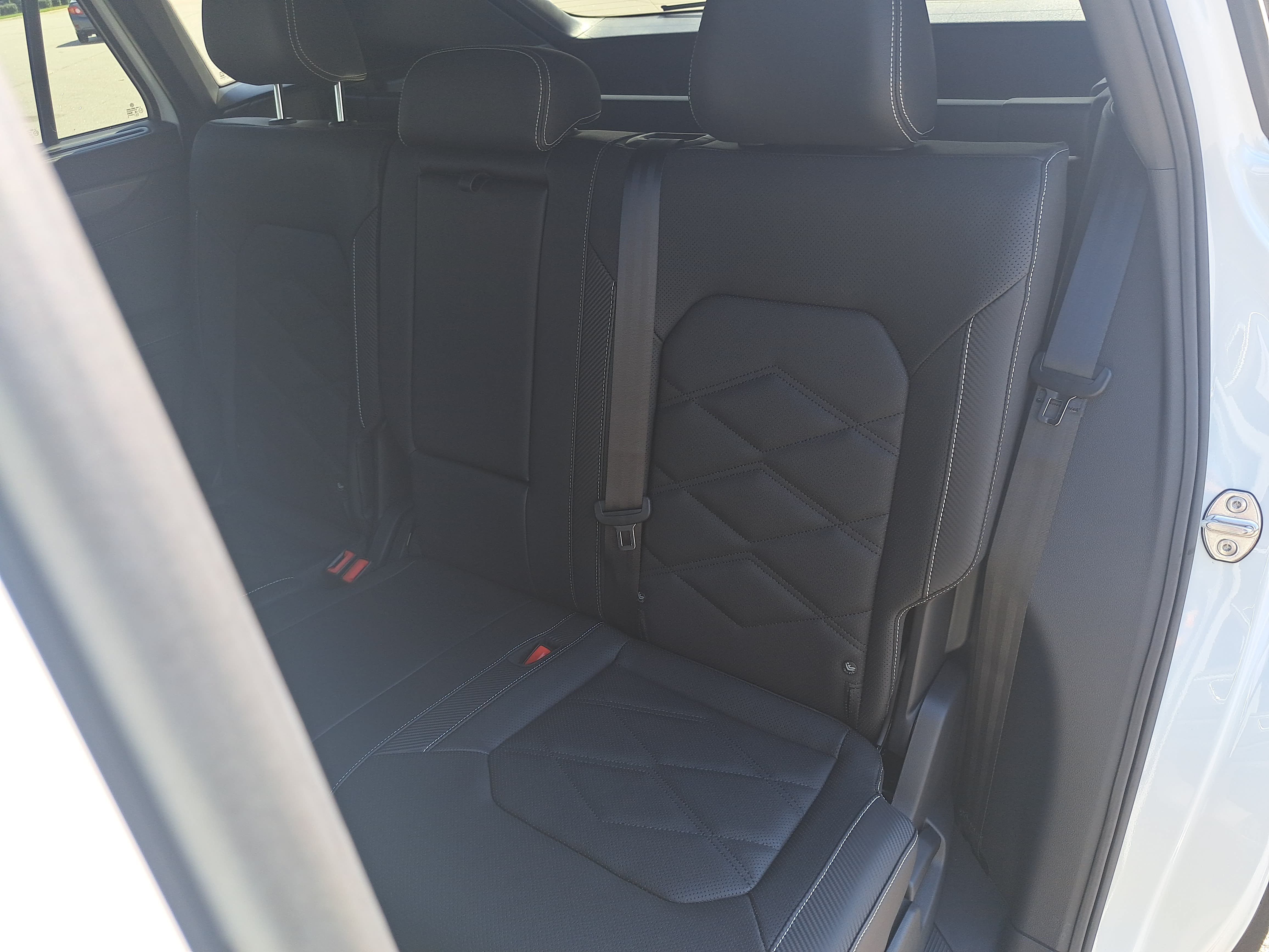 New 2026 Volkswagen Atlas Cross Sport SE AWD/4WD image 15