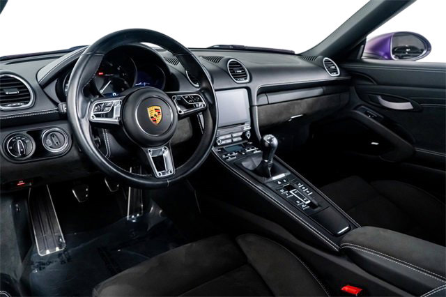 Used 2022 Porsche 718 Boxster Spyder image 2