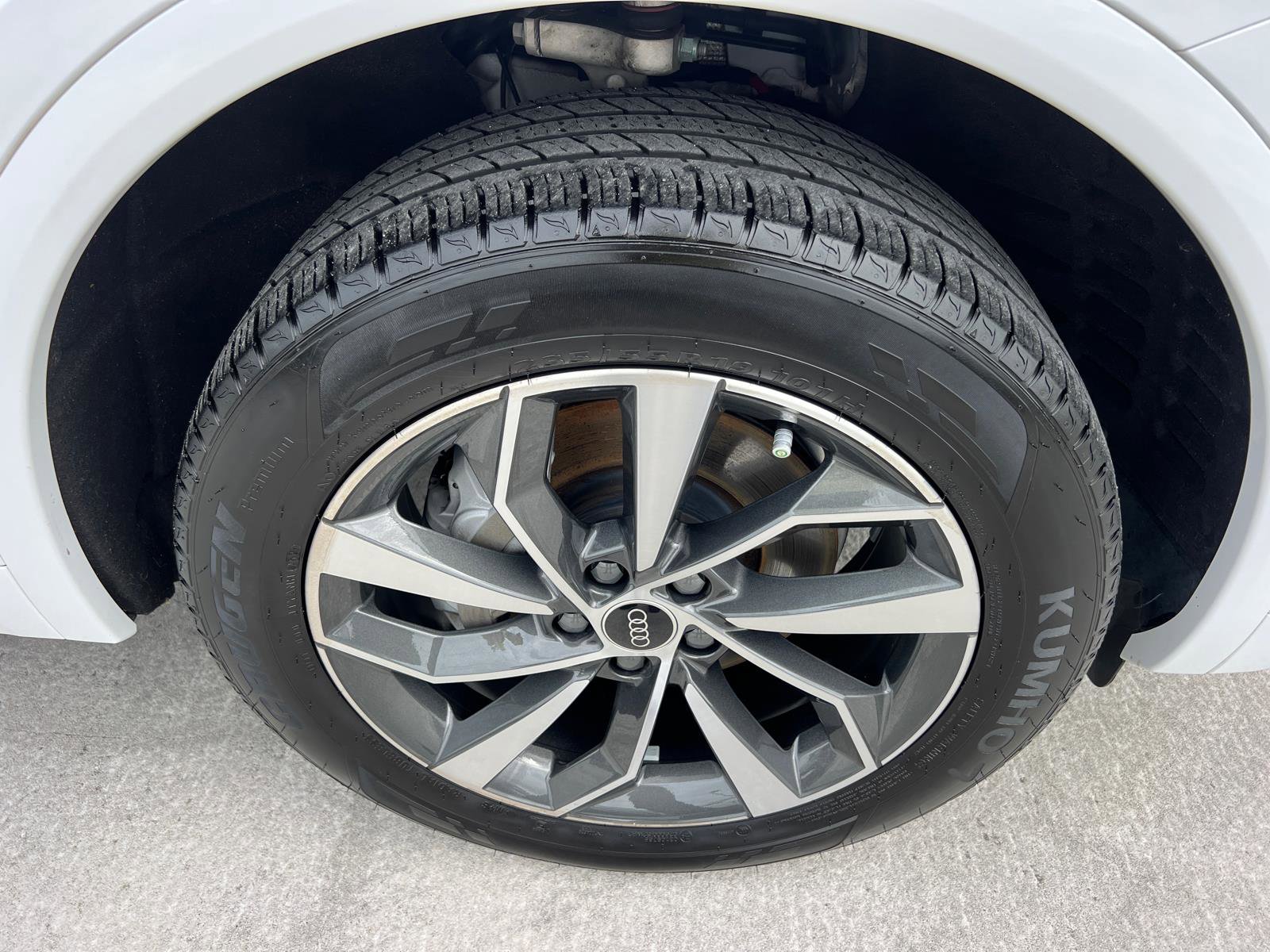 Used 2024 Audi Q5 2.0T Premium Plus AWD/4WD image 12