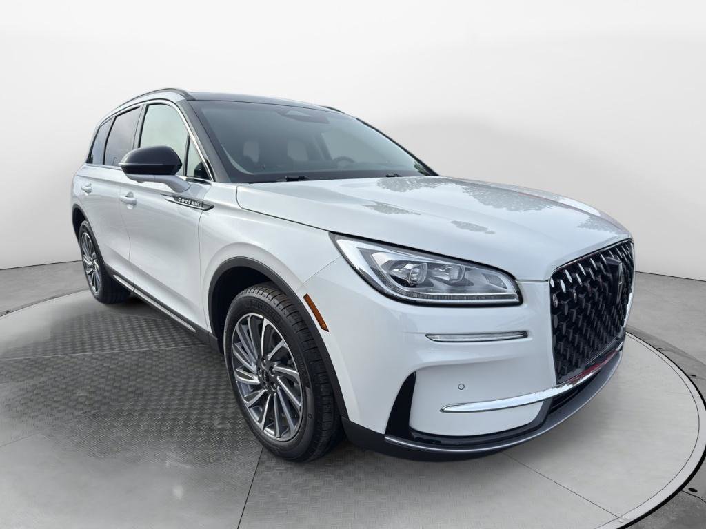 Used 2025 Lincoln Corsair Reserve w/ Equipment Group 202A image 7