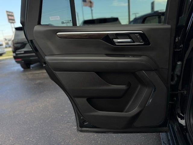 Used 2025 Chevrolet Tahoe LT image 16