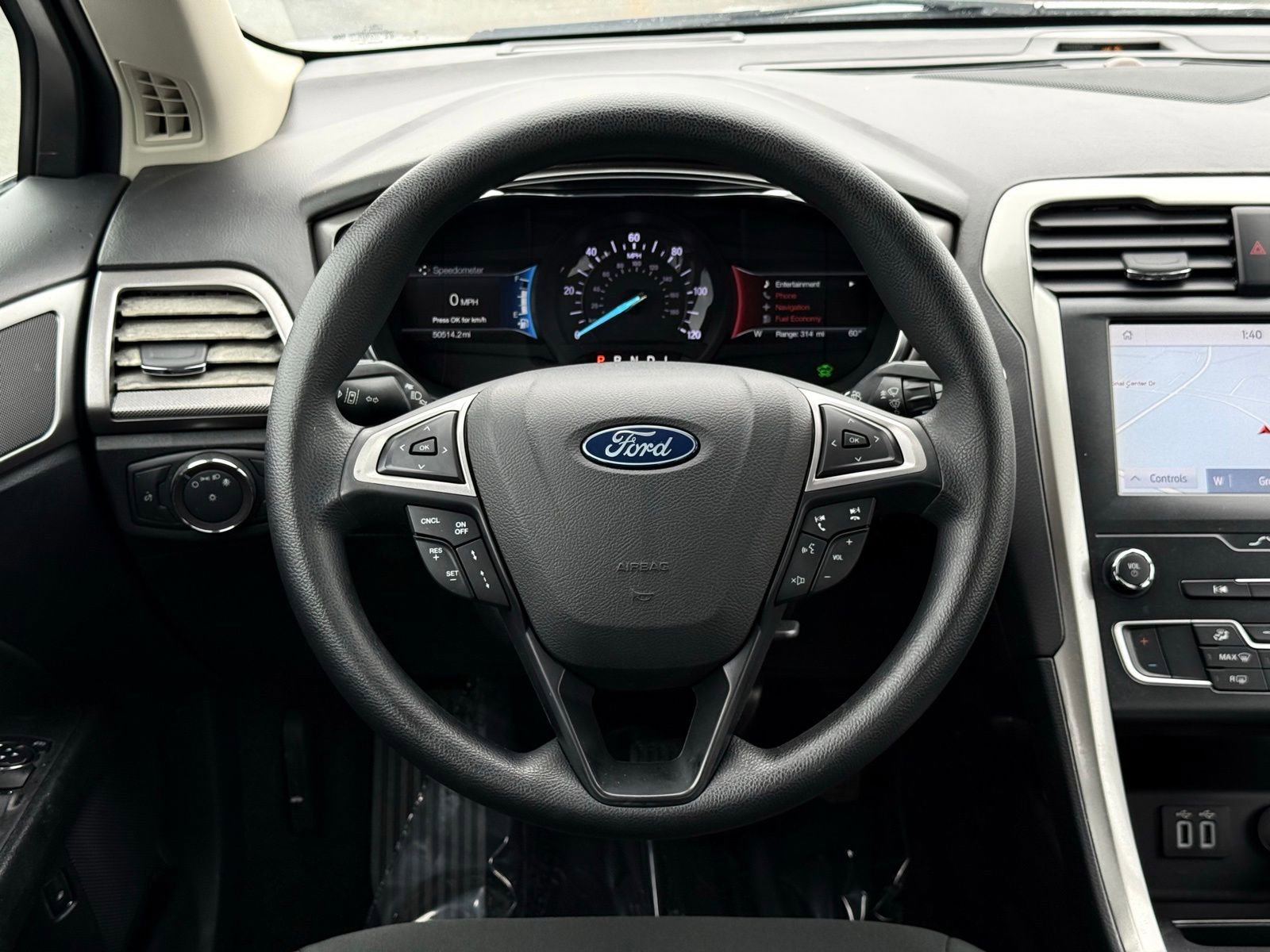 Used 2019 Ford Fusion SE FWD image 24