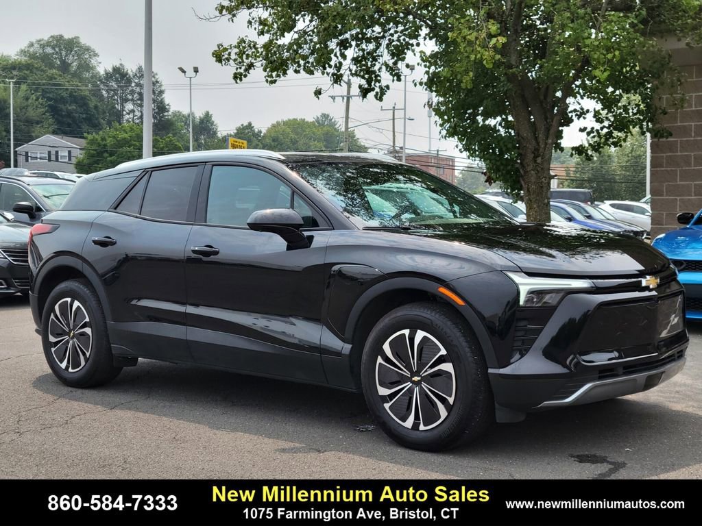Used 2024 Chevrolet Blazer EV LT image 7