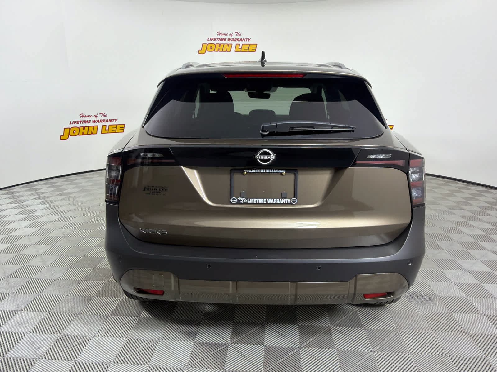 Certified 2026 Nissan Kicks SV w/ Interior Electronics Package FWD image 4