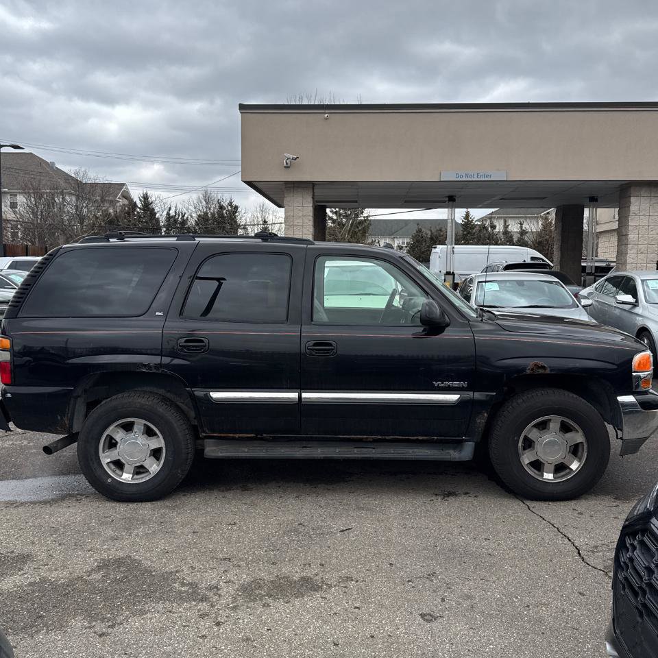 Used 2005 GMC Yukon SLT w/ SLT Preferred Equipment Group AWD/4WD image 7