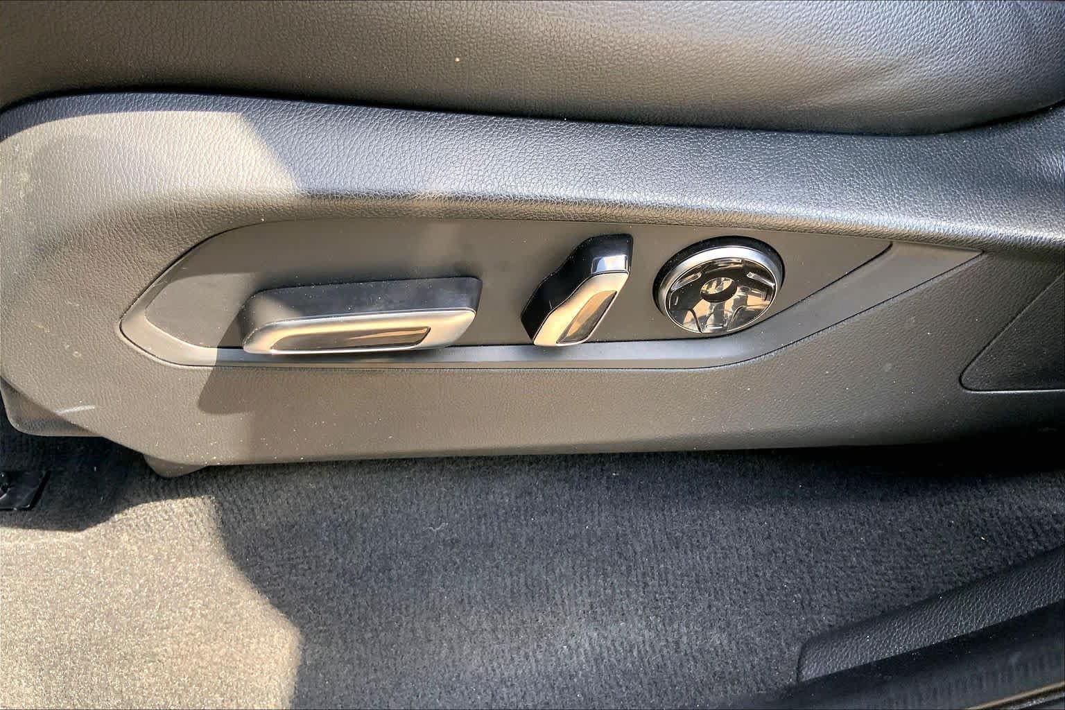 Used 2024 Acura MDX FWD image 32