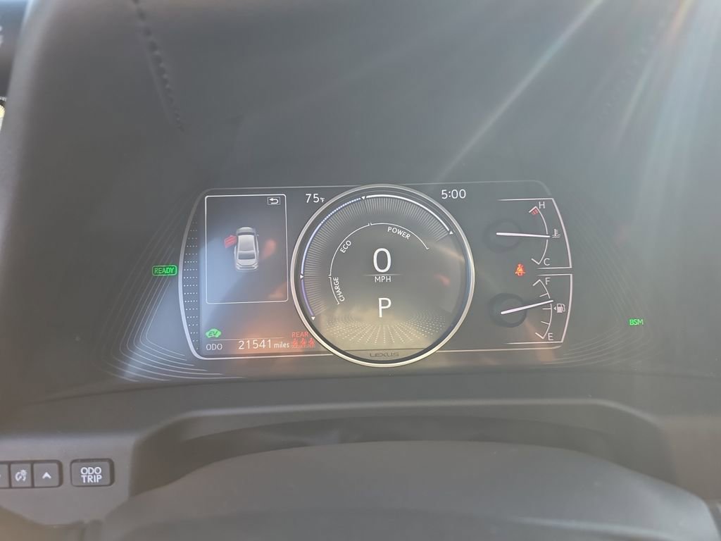 Used 2021 Lexus ES 300h w/ Accessory Package image 16