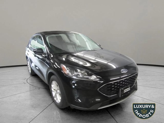 Used 2021 Ford Escape SE image 3