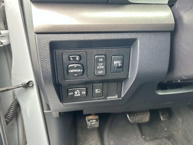 Used 2018 Toyota Tundra SR5 w/ TRD Off Road Package AWD/4WD image 21