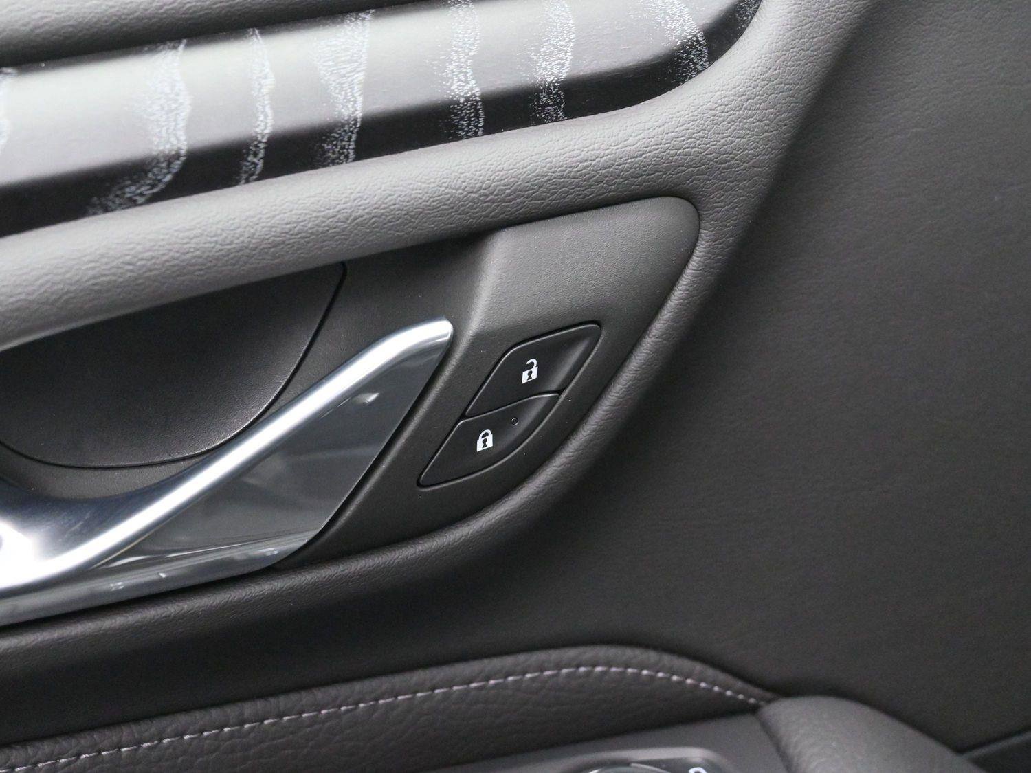 Used 2024 GMC Yukon XL Denali w/ Max Trailering Package image 10